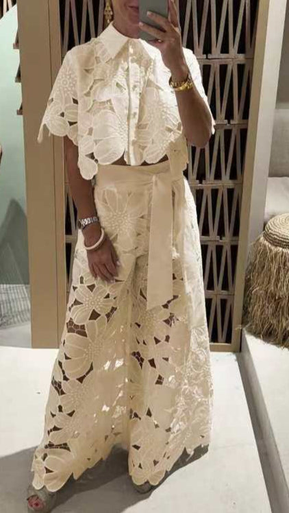 Demure Lace 2pc Set