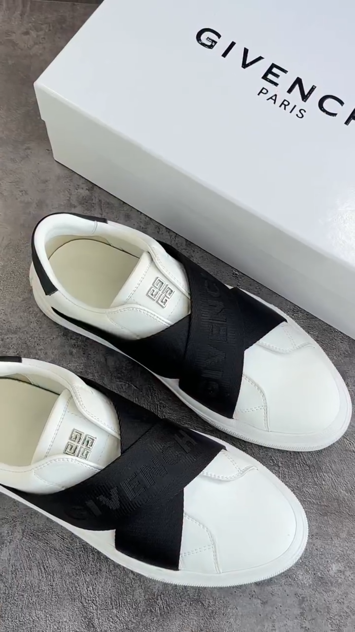 Italian City Sports Leather Sneakers