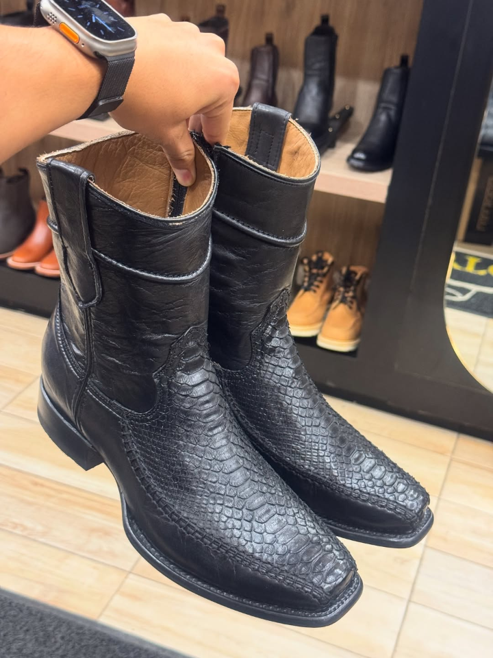 Malcreado Vip Orion Python Cowboy Boots