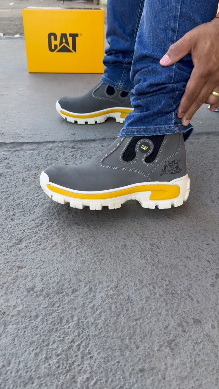 Heavy-Duty Chelsea Work Boots