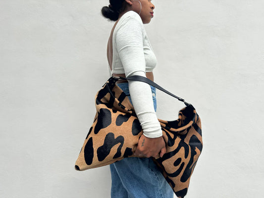 Jaguar print shoulder bag