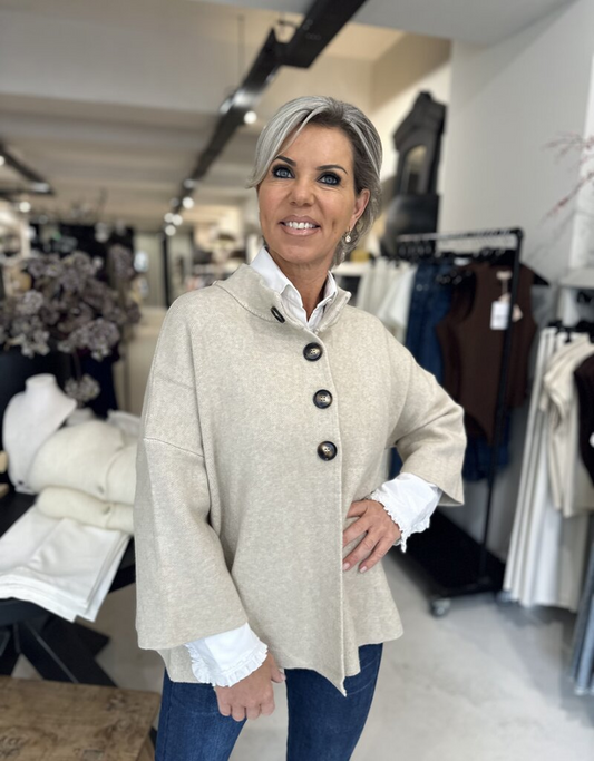 Solid color knitted cardigan