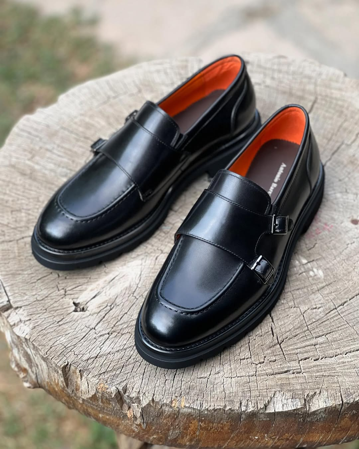 Santoni buckle leather shoes