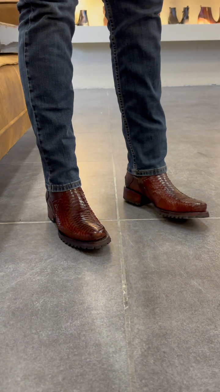 Men's Crocodile-Patterned Cowhide Leather Cowboy Boots (Buy 2, Get Free Shipping ✔️)
