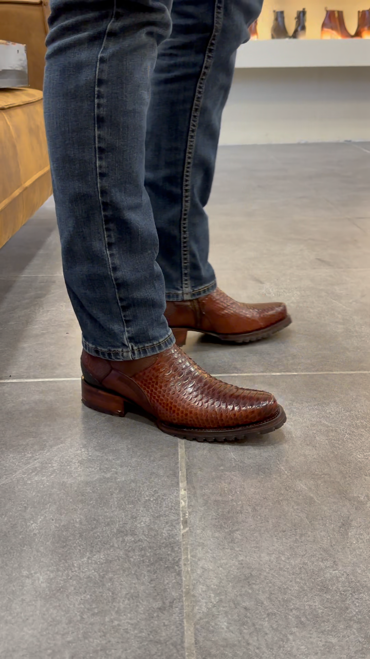 Men's Crocodile-Patterned Cowhide Leather Cowboy Boots (Buy 2, Get Free Shipping ✔️)