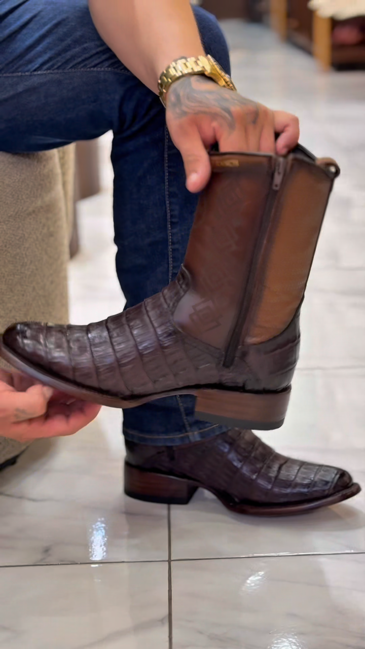 Classic Vintage Wide Leather Boots With Low Heel