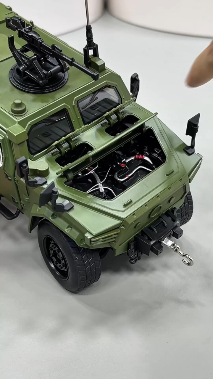 Simulated Alloy Armored Vehicle