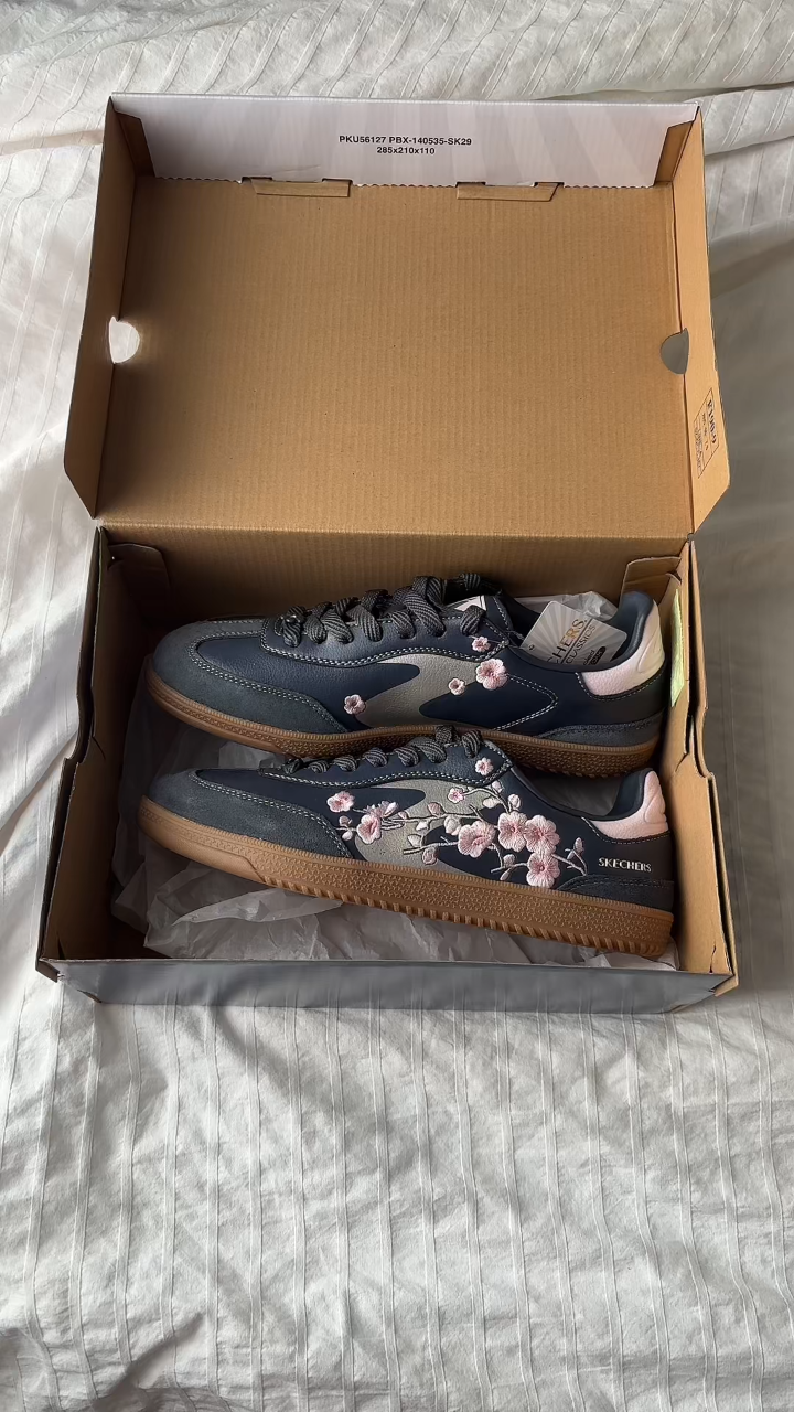 Pink Cherry Blossom Embroidered Casual Shoes